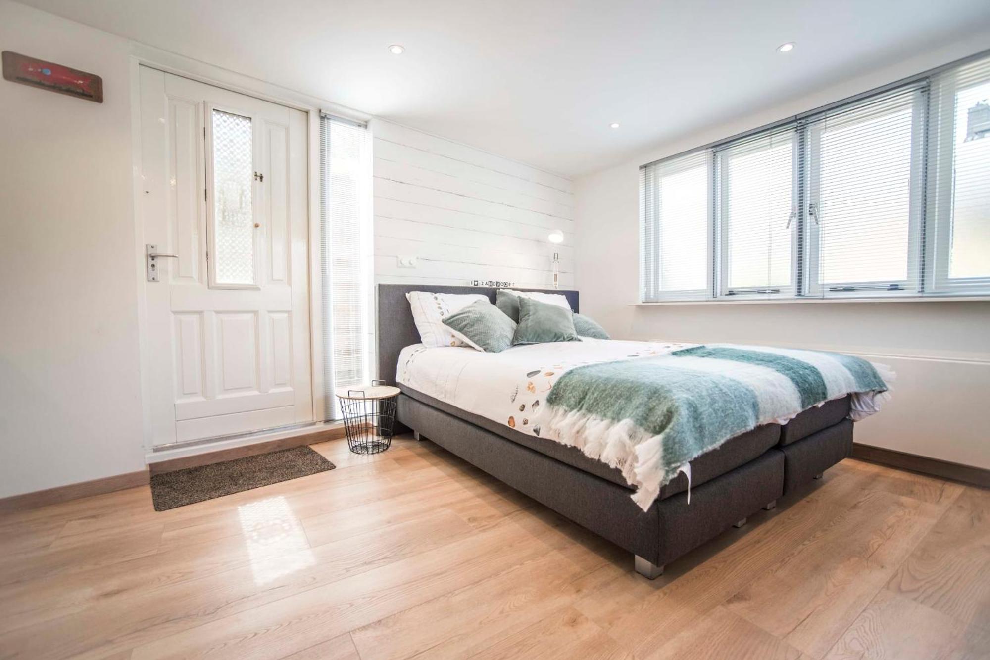 Studio 4 U With Private Parking Зандфорт Экстерьер фото