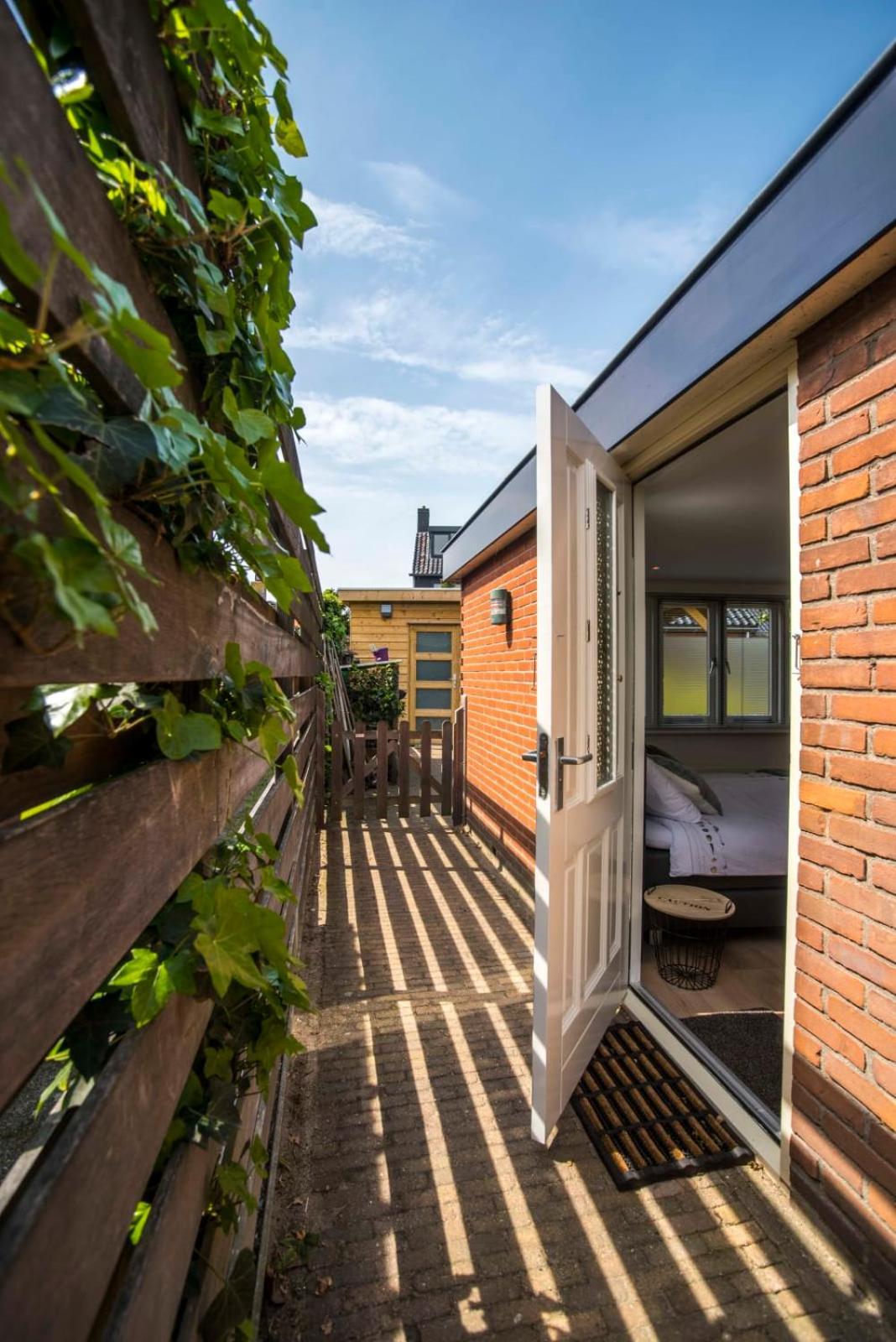 Studio 4 U With Private Parking Зандфорт Экстерьер фото