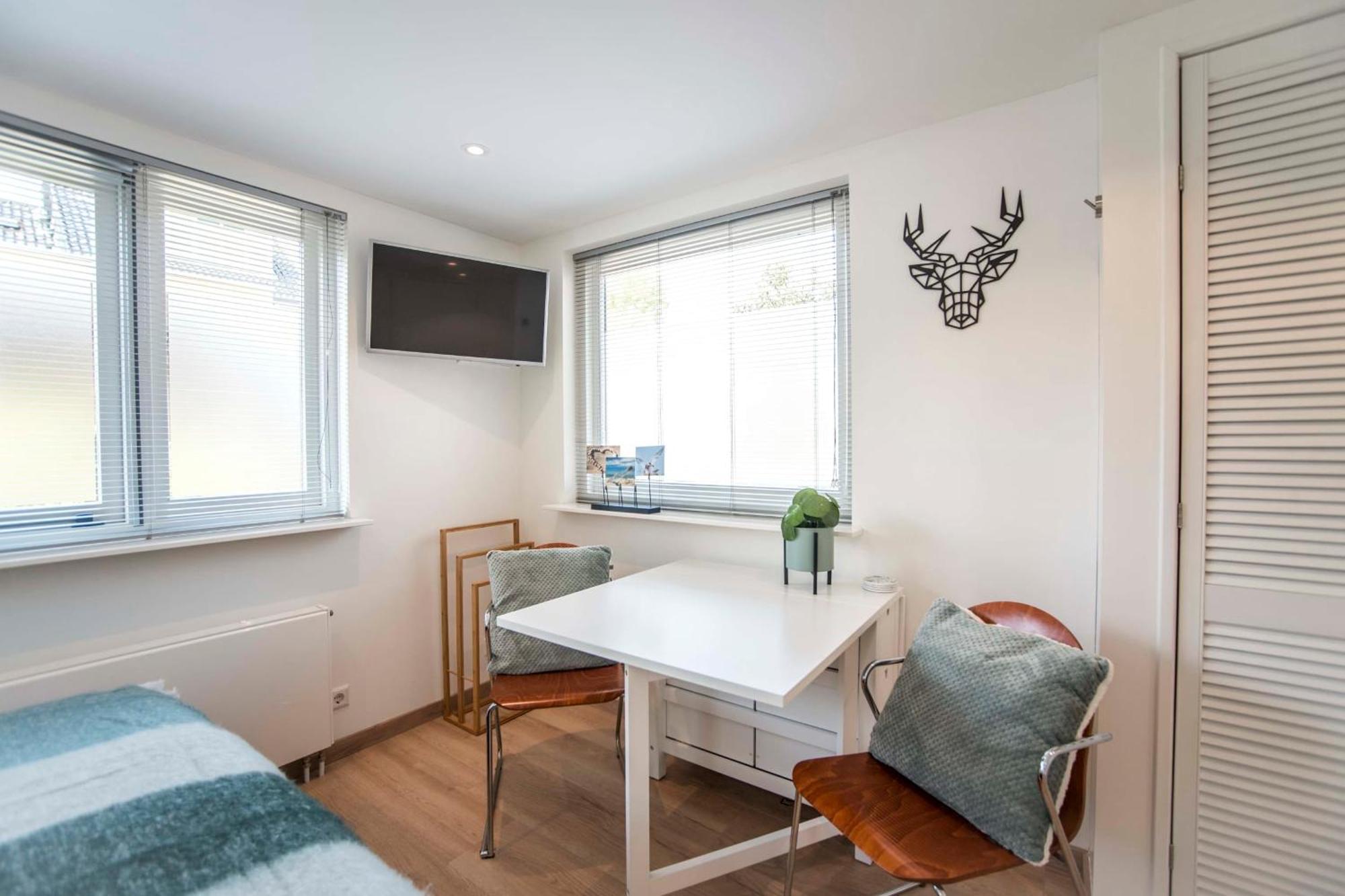 Studio 4 U With Private Parking Зандфорт Экстерьер фото